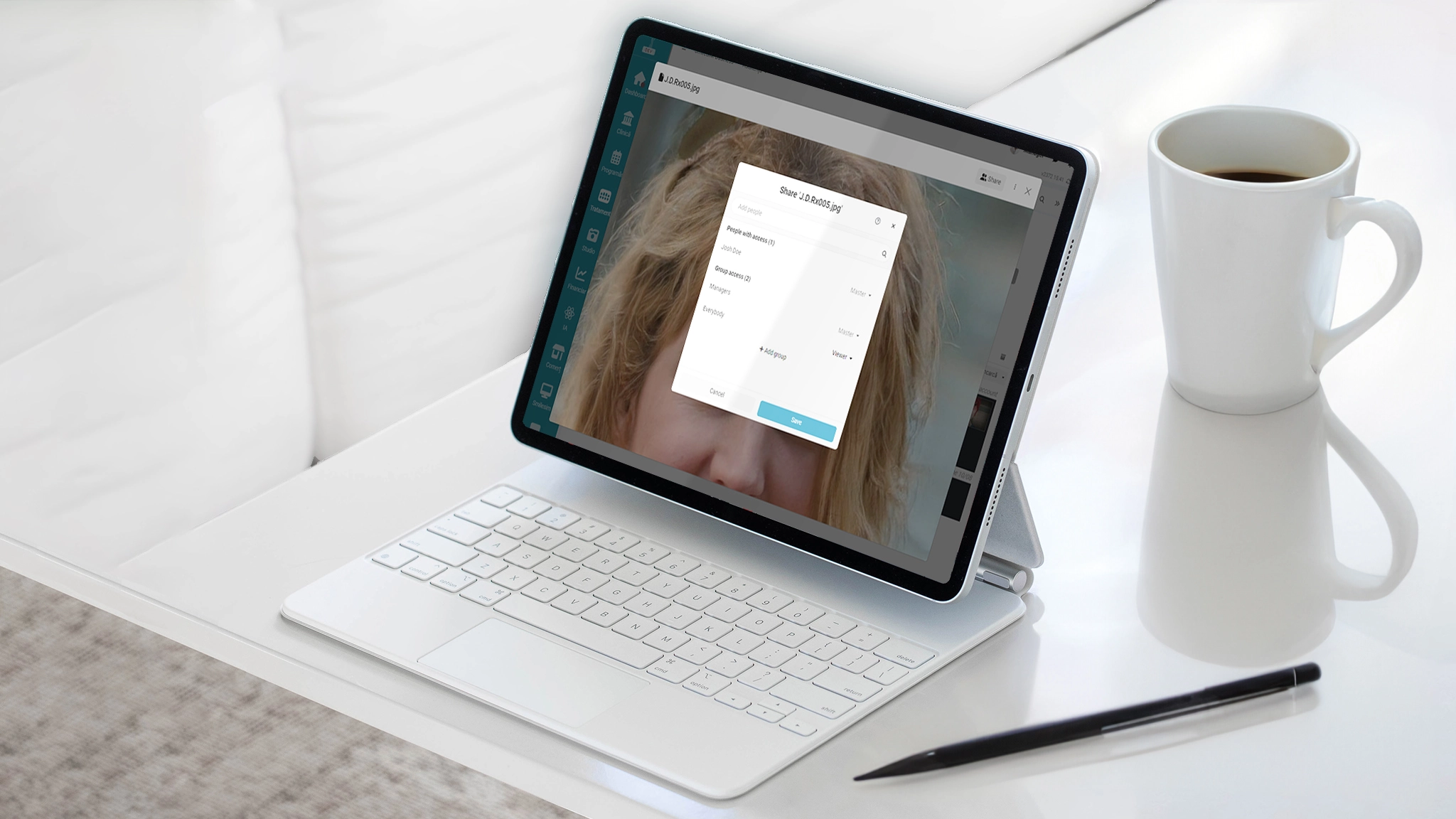 Aplicația stomatologică Smilesim poate partaja fișiere dentare cu personalul clinicii